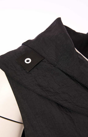 Ora Sleeveless Jacket in Black