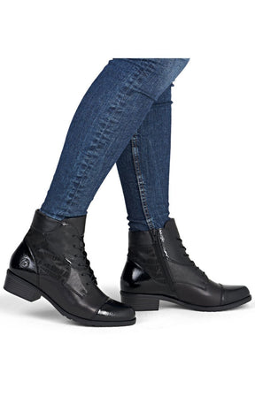 Remonte Patent Boot in Black
