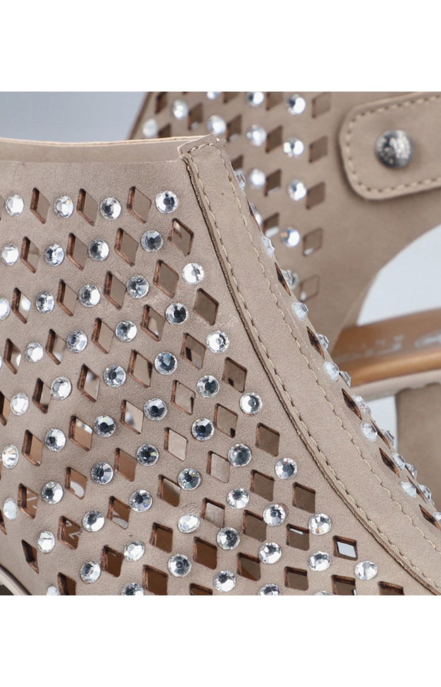 Rieker Diamante Sandals in Taupe 