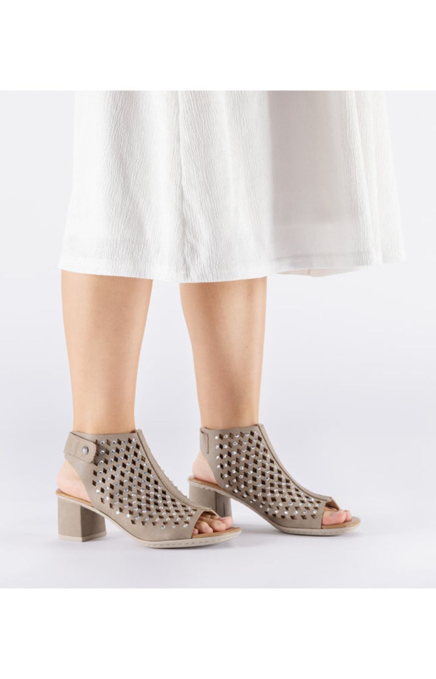 Rieker Diamante Sandals in Taupe 