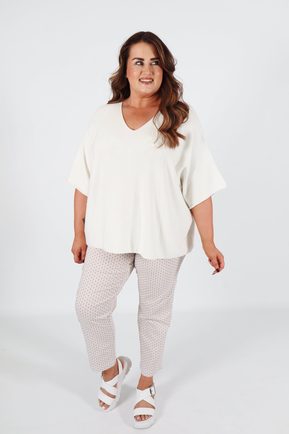 Robell 7/8ths Trousers | Beige Geo Print