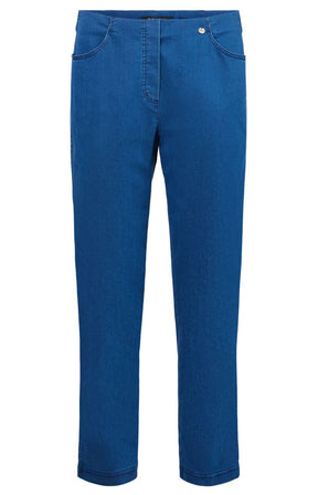 Robell Bella P 09 Jeans in Blue. 