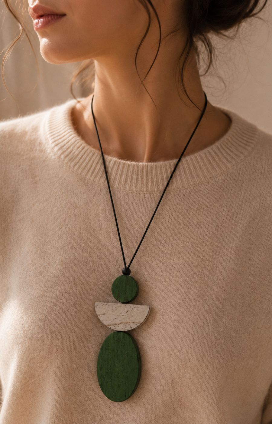 Sophie Angel Necklace in Green 