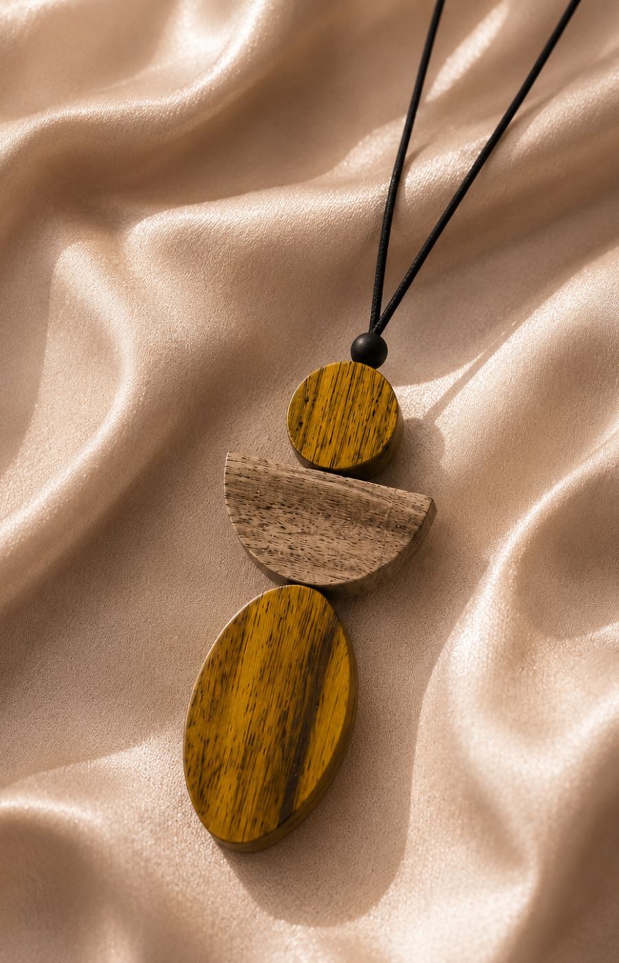 Sophie Angel Necklace in Yellow 