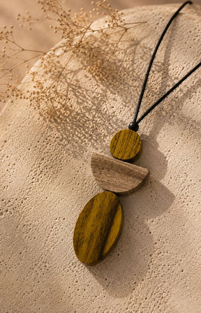Sophie Angel Necklace in Yellow 
