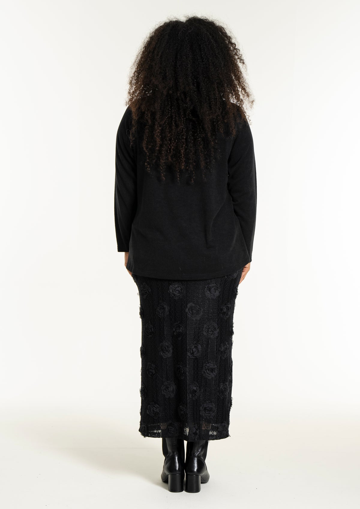 Studio Floral Applique Skirt in Black