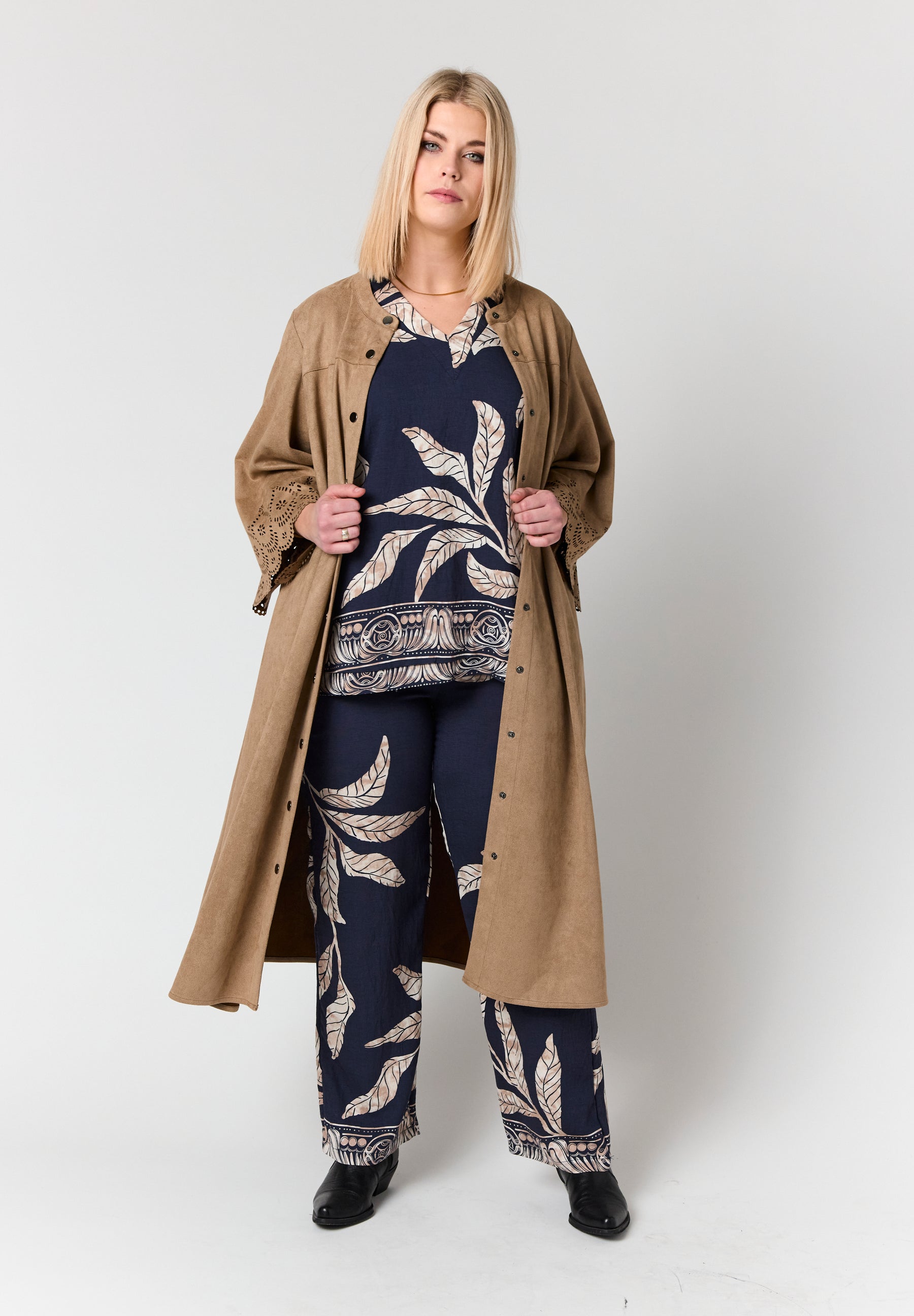 Studio Mirelle Dress in Tan 
