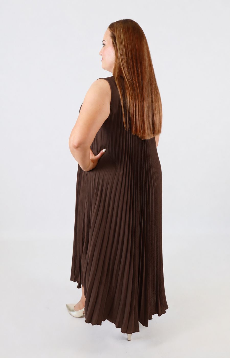 Summer Pleated Dress in Brown 