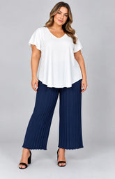 Tammy Pleated Trousers in Navy 