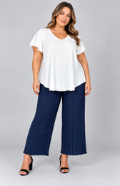 Tammy Pleated Trousers in Navy 