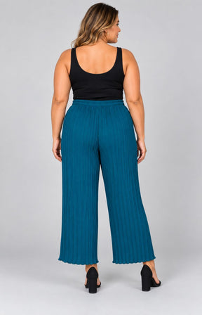 Tammy Pleated Trousers in Teal