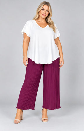 Tammy Pleated Trousers in Wine