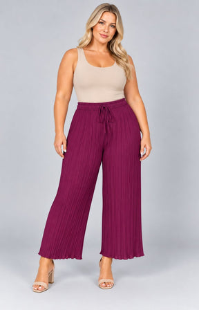 Tammy Pleated Trousers in Wine