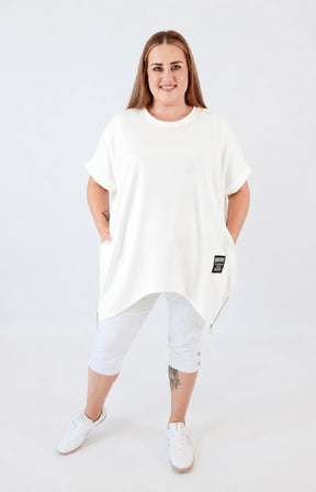 Tara Short Sleeve Sweater in White 