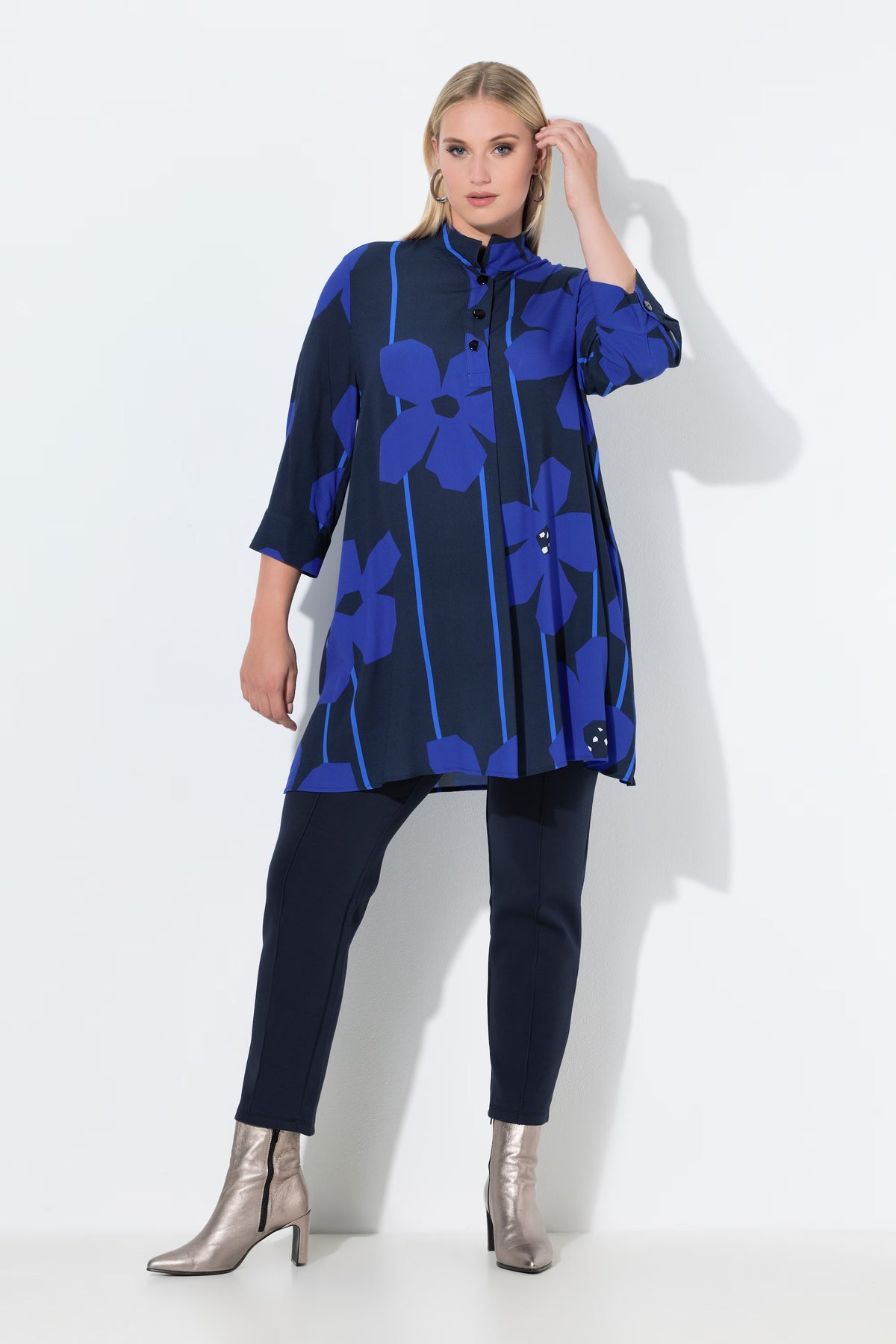 Ulla Popken Floral Tunic in Blue. 