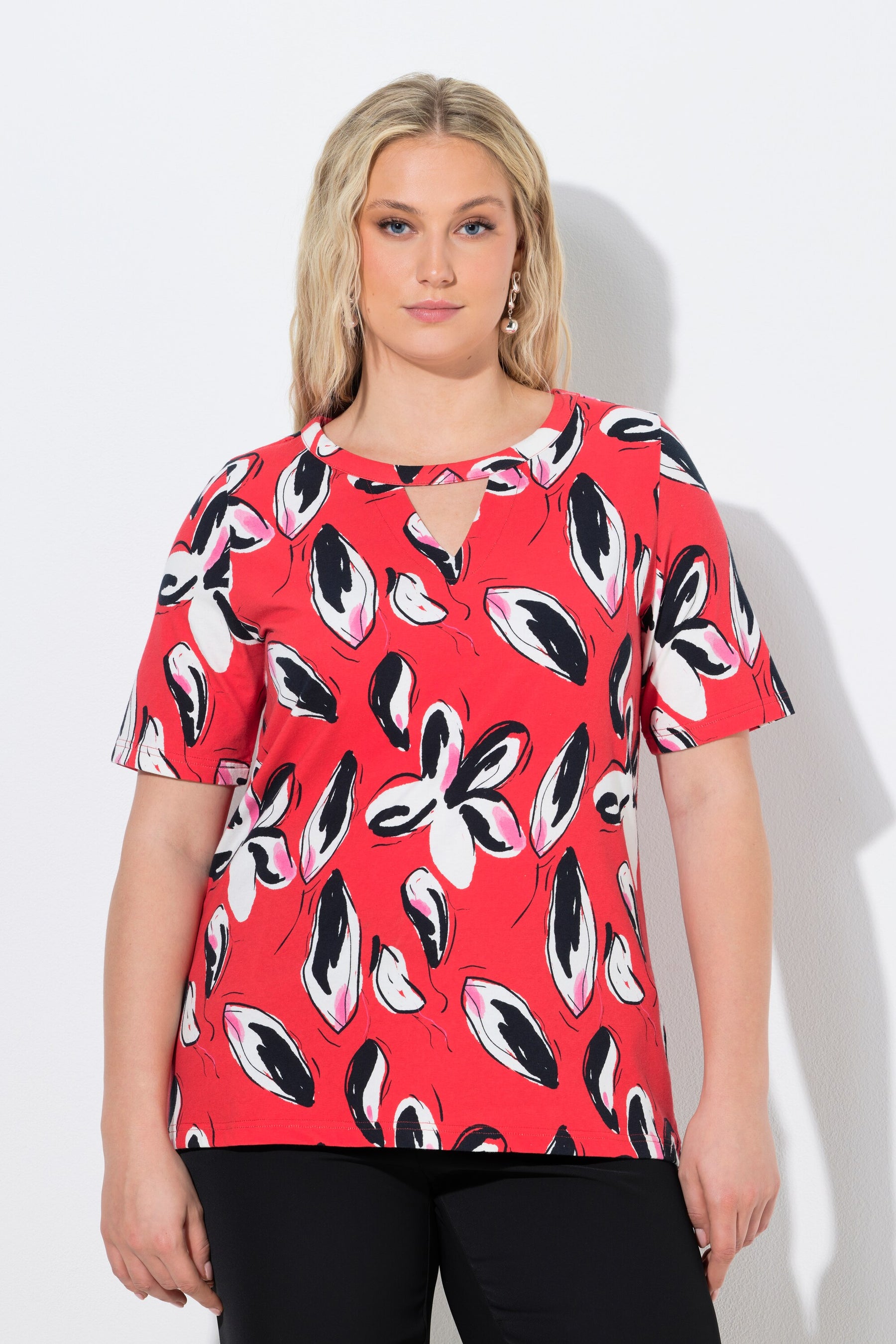 Ulla Popken Keyhole T-Shirt in Red 