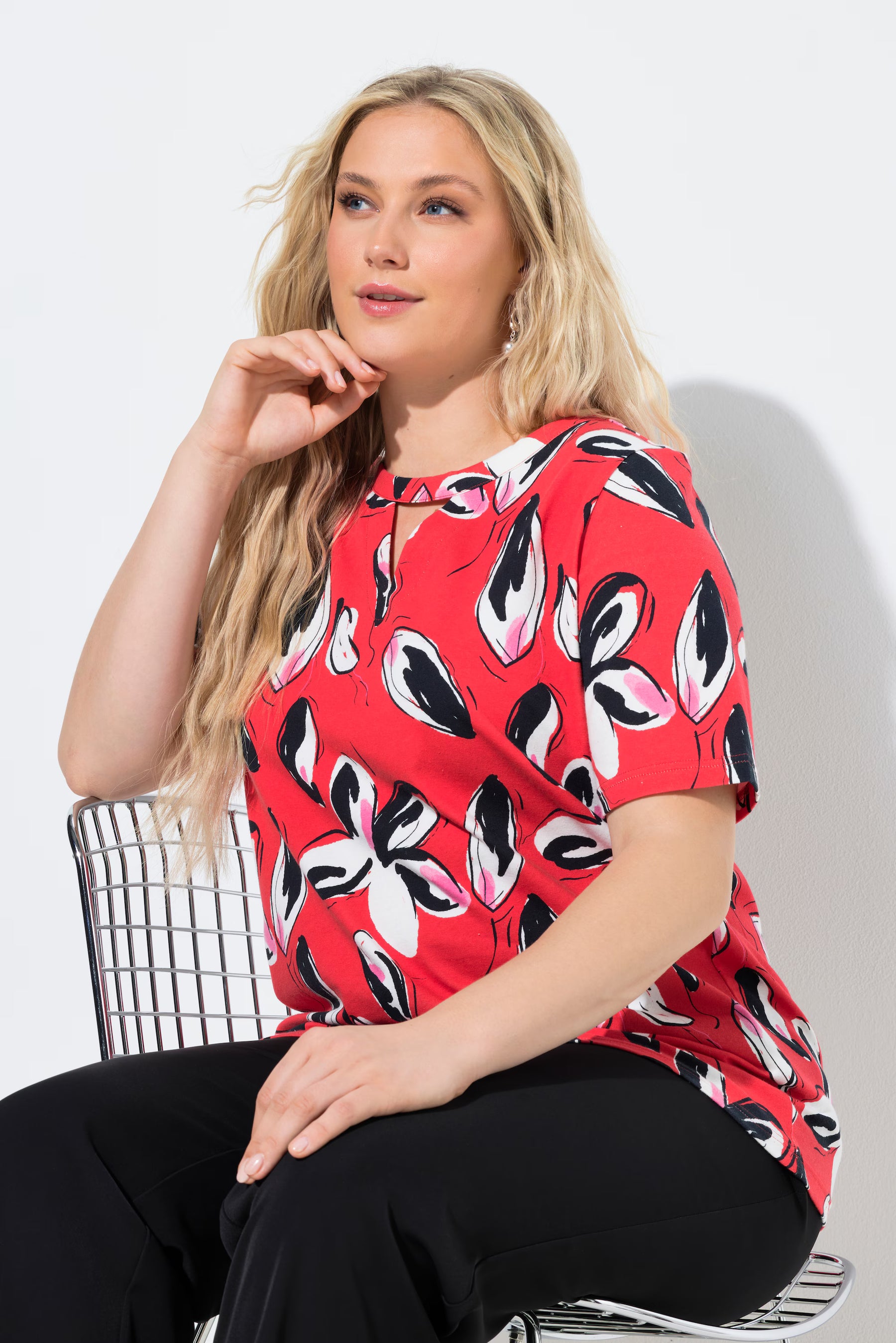 Ulla Popken Keyhole T-Shirt in Red 