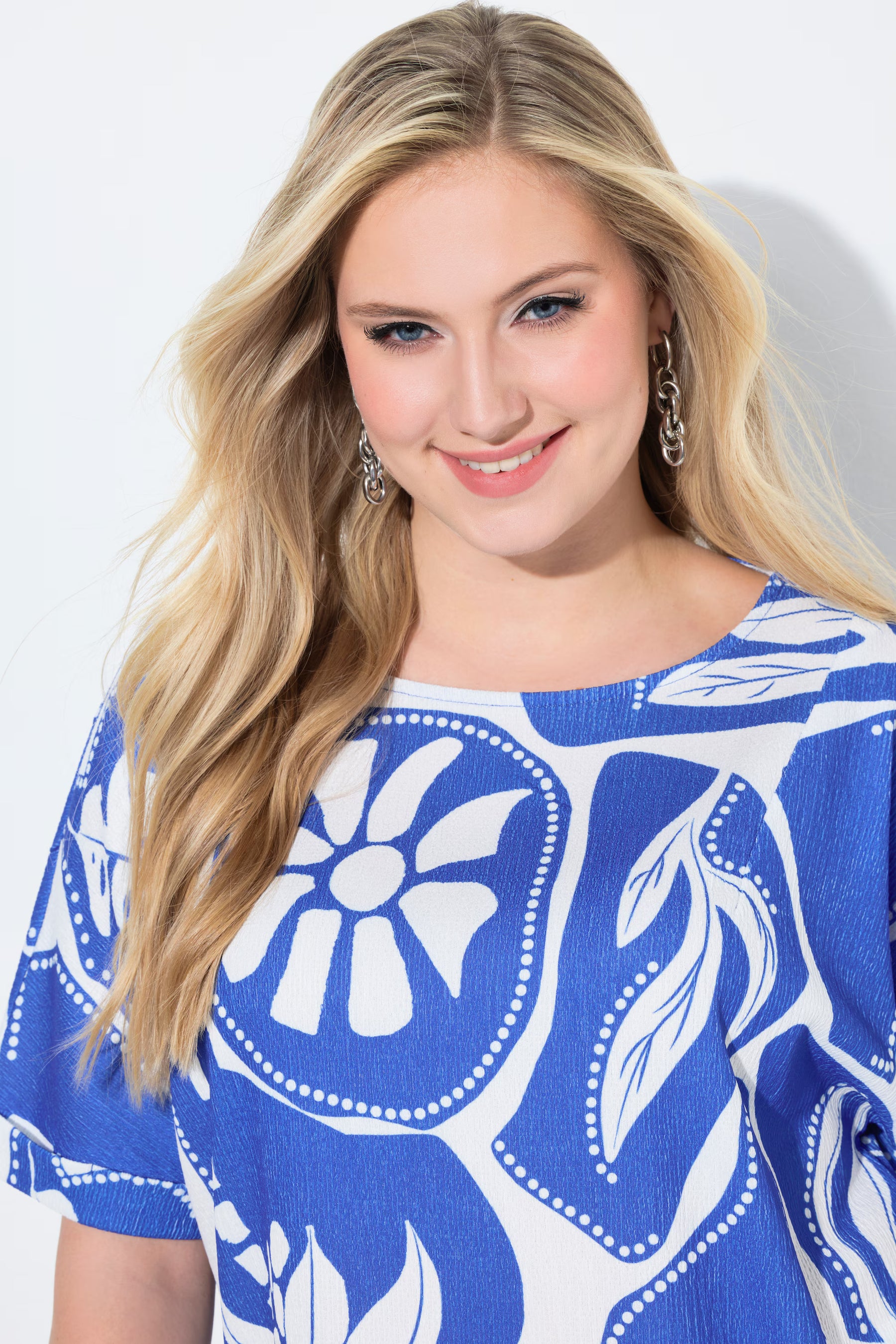 Ulla Popken Leaf T-Shirt in Blue 
