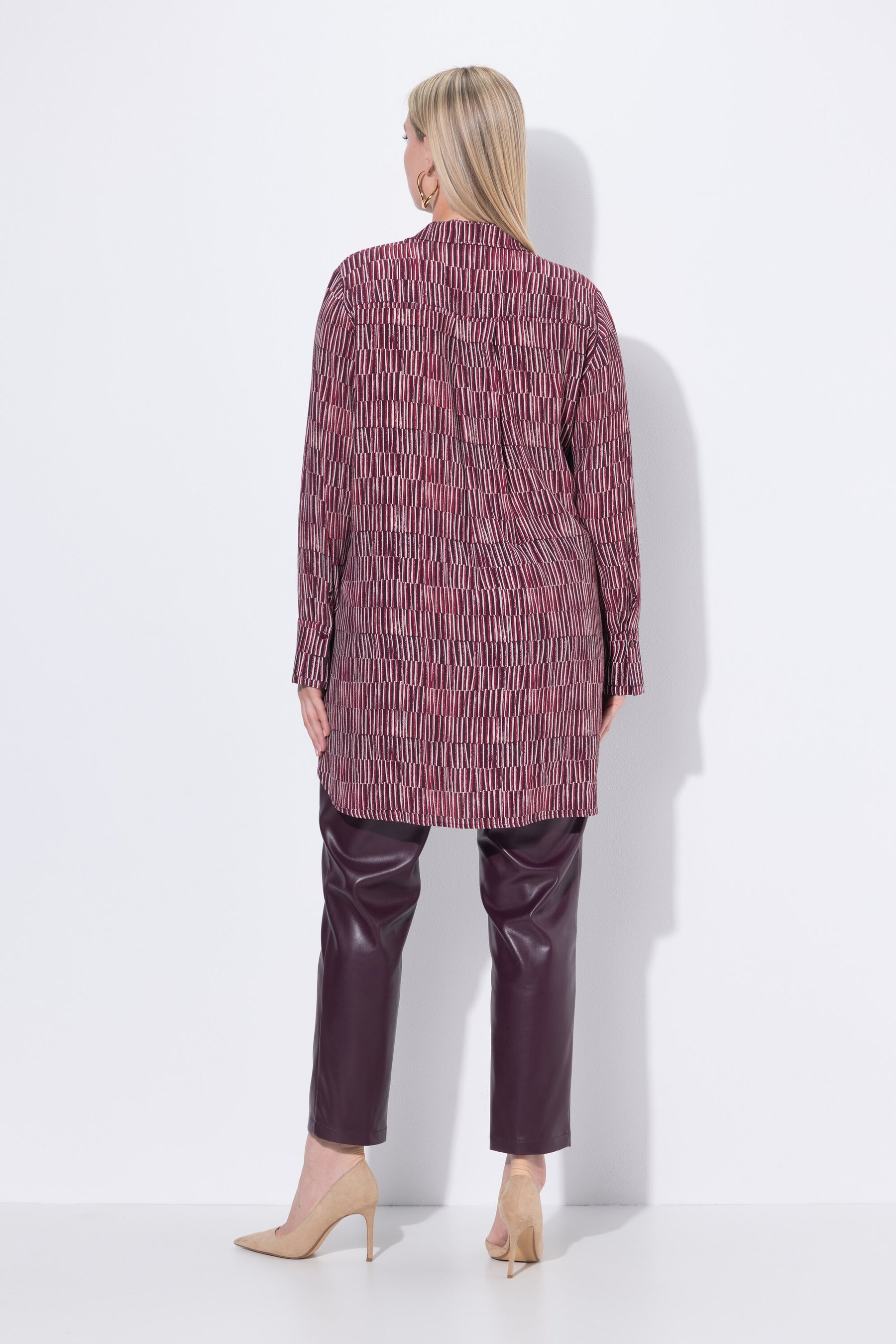 Ulla Popken Long Shirt in Wine