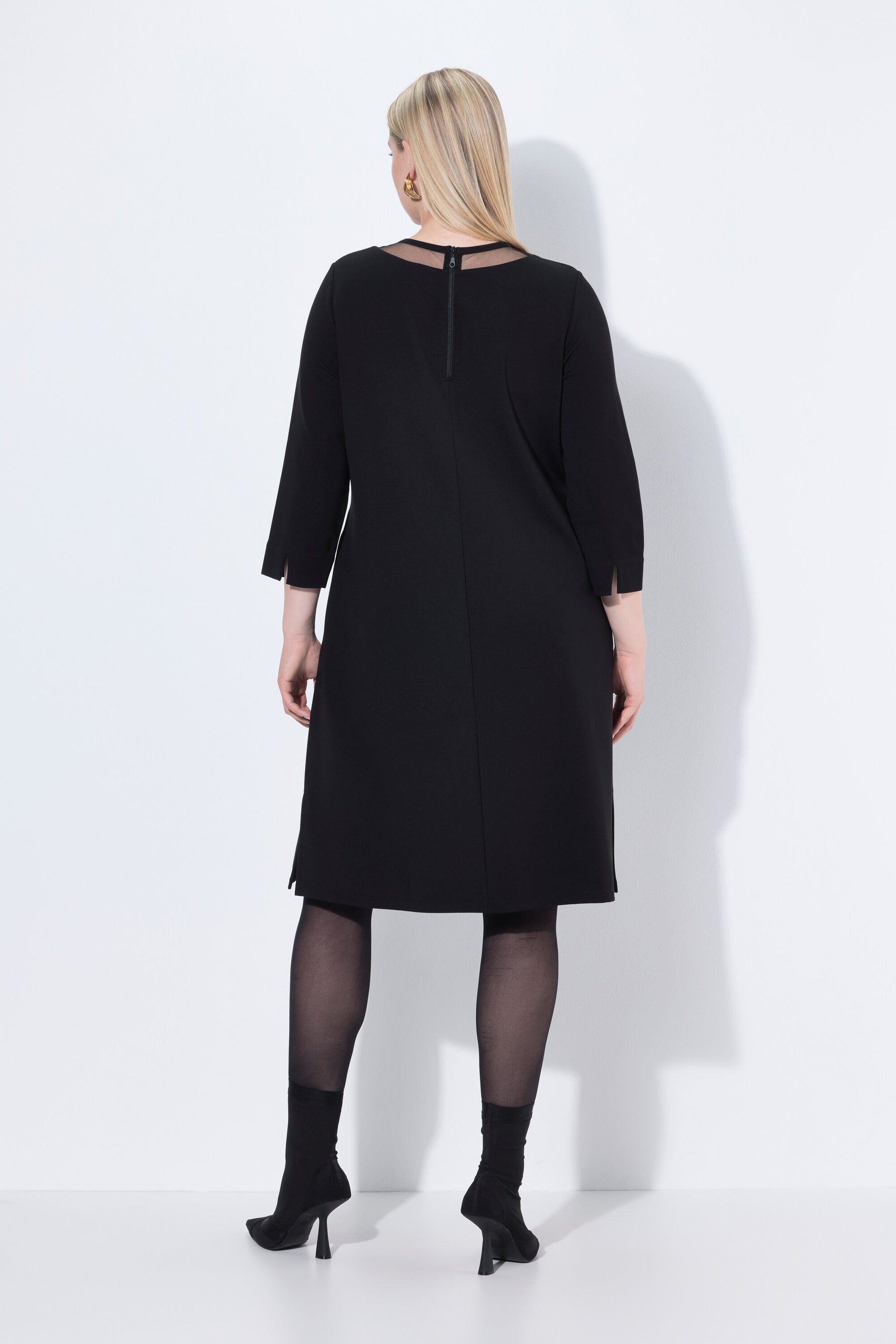 Ulla Popken Mesh Neck Midi in Black