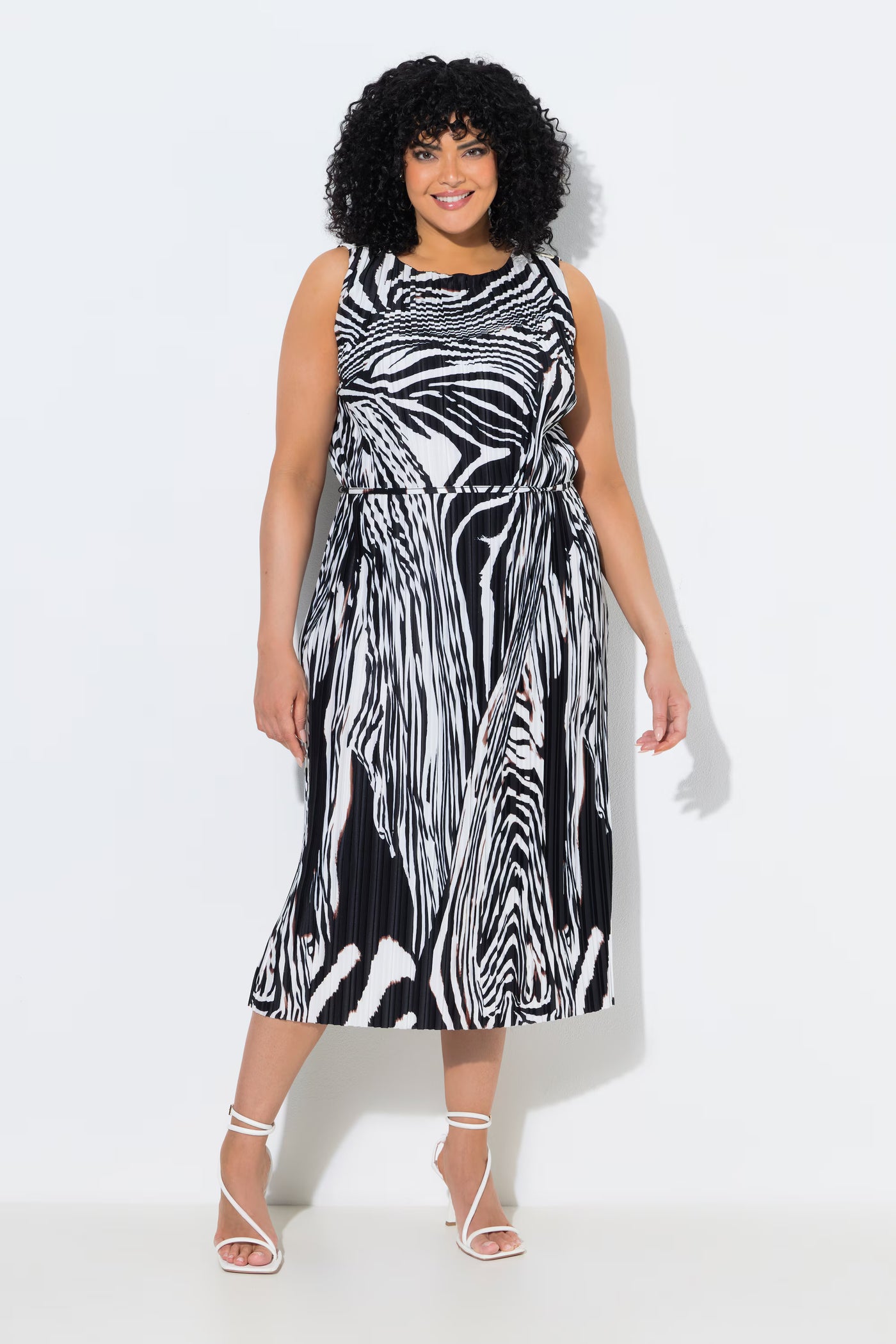Ulla Popken Pleated Midi Dress in Black 