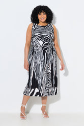 Ulla Popken Pleated Midi Dress in Black 