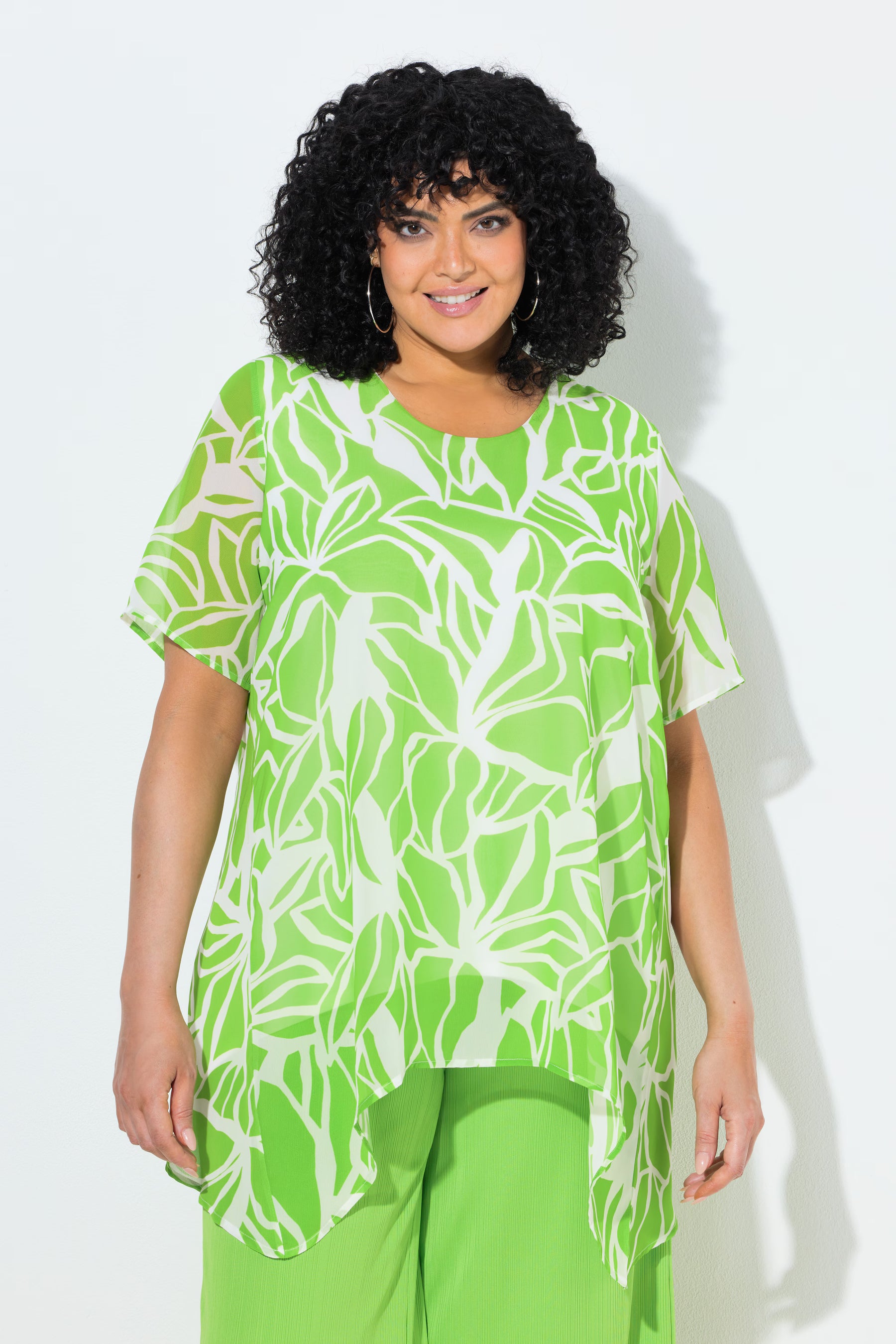 Ulla Popken Split Back Top in Green 