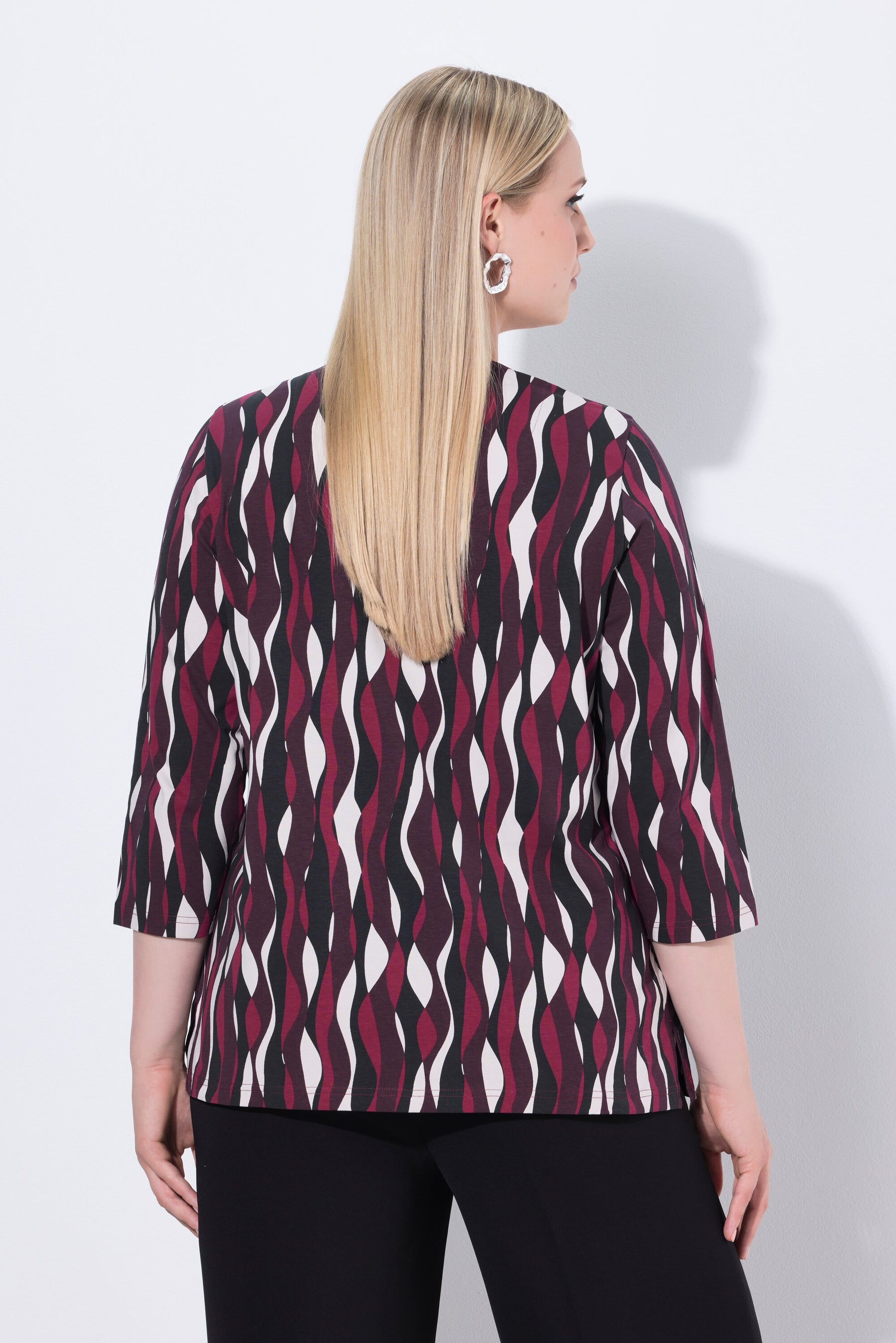 Ulla Popken Wavy Top in Wine