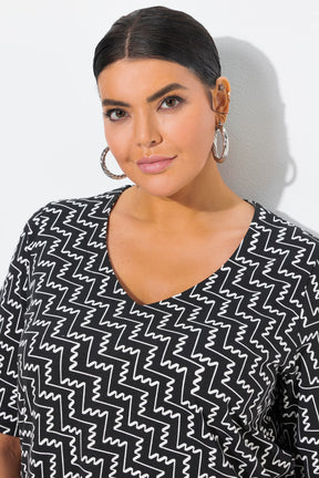 Ulla Popken Zig Zag T-Shirt in Black