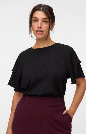 Vero Moda Curve Amanda Top in Black 