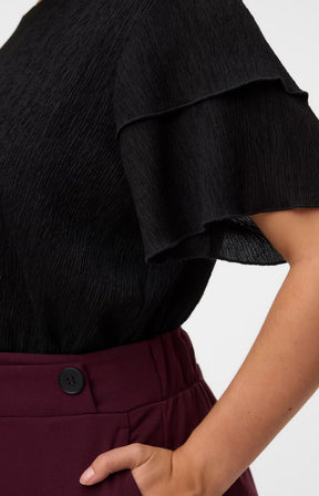 Vero Moda Curve Amanda Top in Black