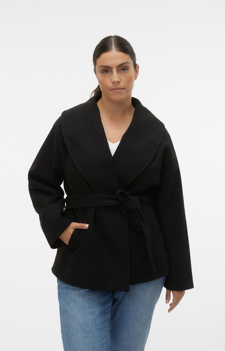 Vero Moda Curve Anne Jacket in Black