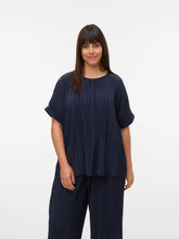 Vero Moda Curve Aurora T-Shirt in Navy