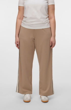 Vero Moda Curve Berlin Trousers in Beige