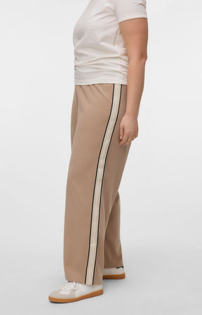 Vero Moda Curve Berlin Trousers in Beige