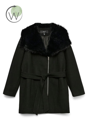 Vero Moda Curve Betty Coat in Black