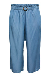 Vero Moda Curve Bree Culottes in Denim, a belted, calf length trouser with side pockets and an elasticated waistband