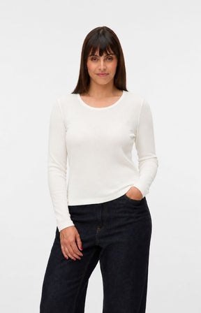 Vero Moda Curve Chloe Top in White 
