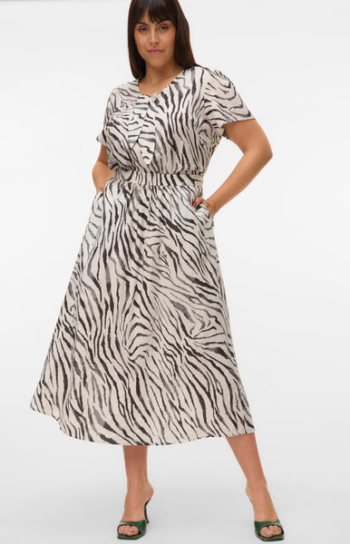 Vero Moda Curve Dora Skirt Plus Size Skirts