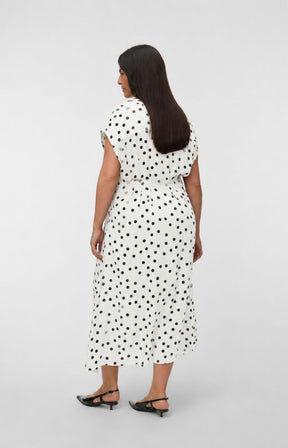Vero Moda Curve Elisa Dress in White 