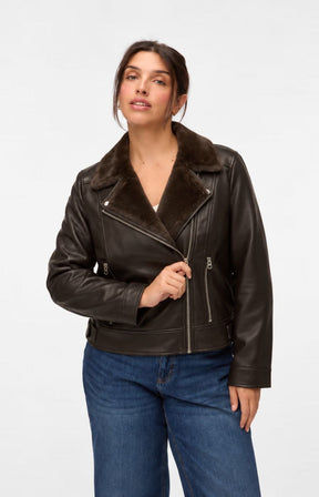 Vero Moda Curve Hailey Jacket in Chocolate 