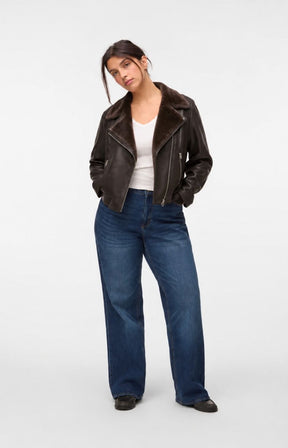 Vero Moda Curve Hailey Jacket in Chocolate 