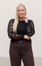 Vero Moda Curve Hali Top in Black 
