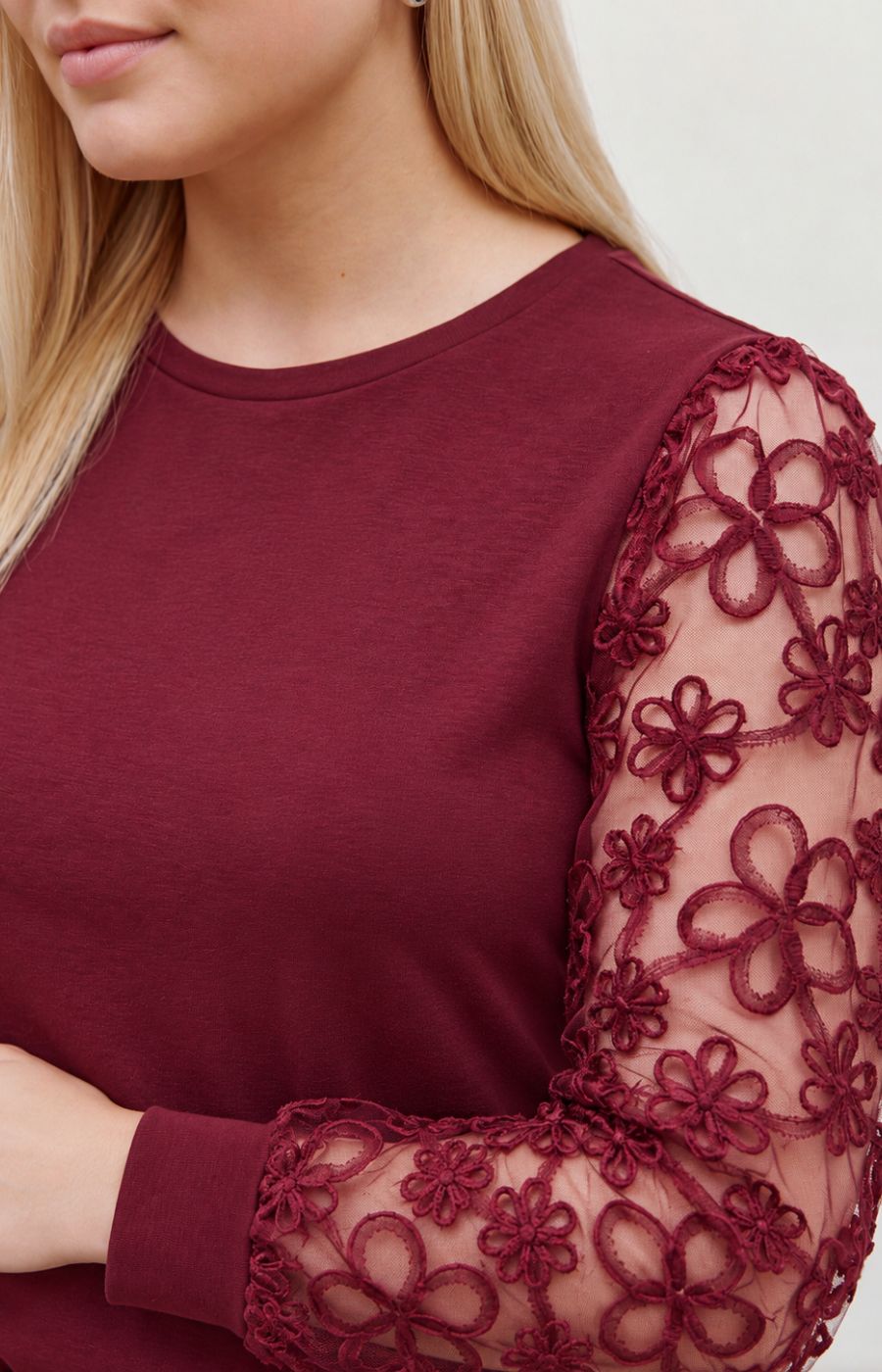Vero Moda Curve Hali Top in Wine 