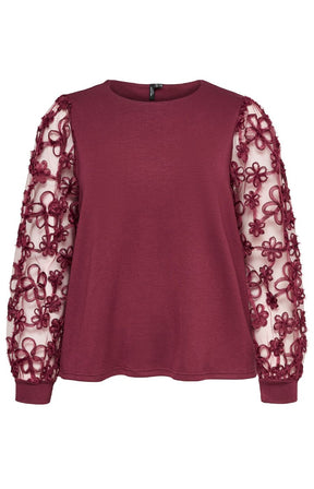 Vero Moda Curve Hali Top in Wine 