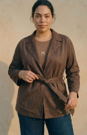 Vero Moda Curve Joselina Jacket in Brown 