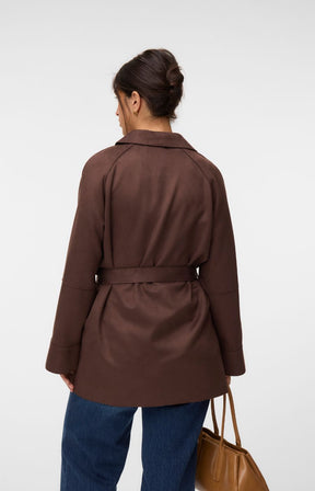 Vero Moda Curve Joselina Jacket in Brown 