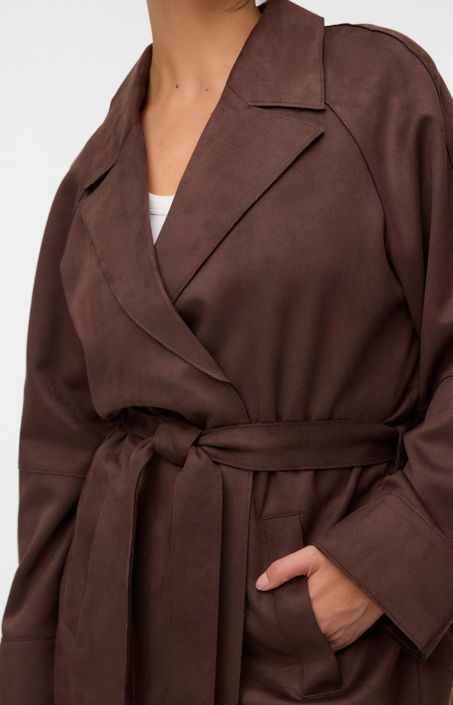 Vero Moda Curve Joselina Jacket in Brown 