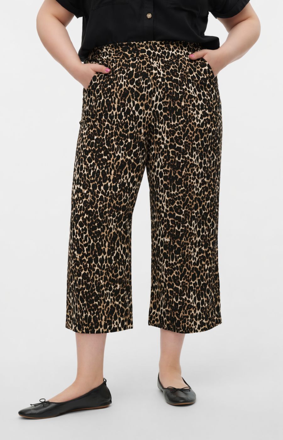 Vero Moda Curve Joy Culottes in Leopard 