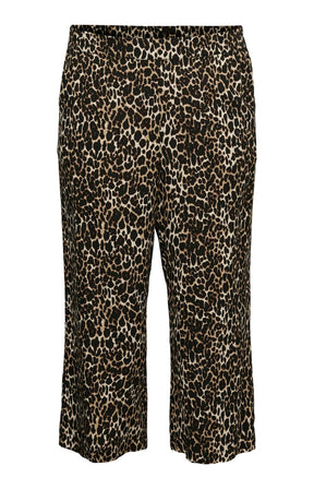 Vero Moda Curve Joy Culottes in Leopard